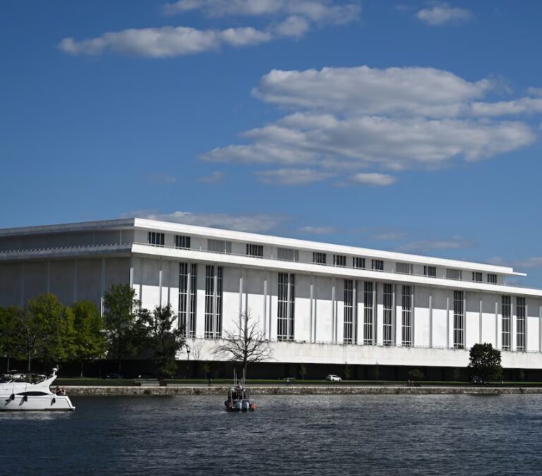 Read The Proposed Kennedy Center Resolution To Shut Down