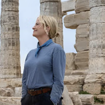 Amy Poehler Goes To Ancient Greece