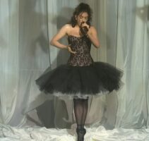 Pop Star’s Performance En Pointe On Saturday Night Live: Was It Real?
