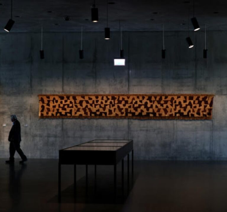 Kennicott: The New LACMA Is A Train Wreck