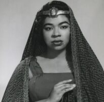 Soprano Martina Arroyo, 90