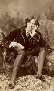 220px-Oscar_Wilde_Sarony
